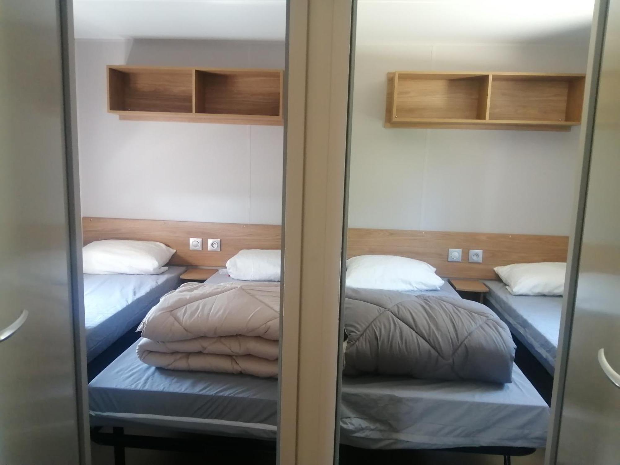 Camping Mobil Bord D'eau 4 Etoiles Les Viviers